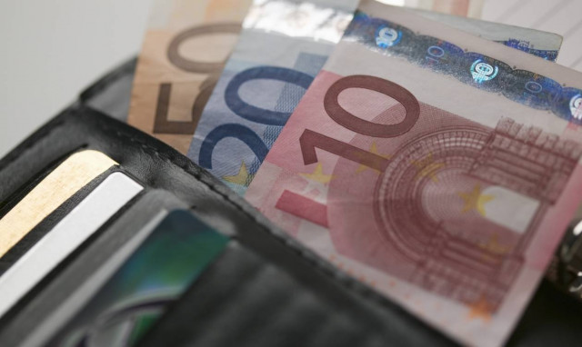 Μειώσεις - σοκ στις συντάξεις έως και 11%!