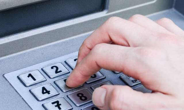 Χαλαρώνουν τα capital controls – Ποιες είναι οι 14 νέες αλλαγές