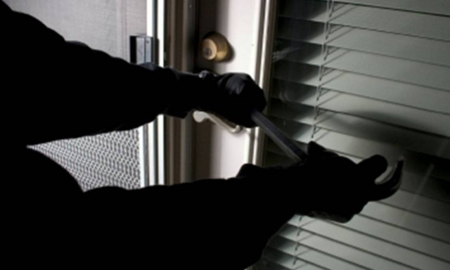 Ληστές «έγδυσαν» δεκάδες σπίτια στη δυτική Αττική – Πώς «έφαγαν» 300.000 ευρώ (pics)