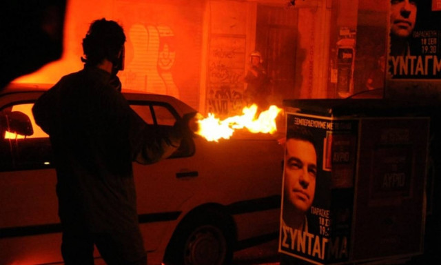 Σύλληψη 19χρονου για τα επεισόδια στα Εξάρχεια