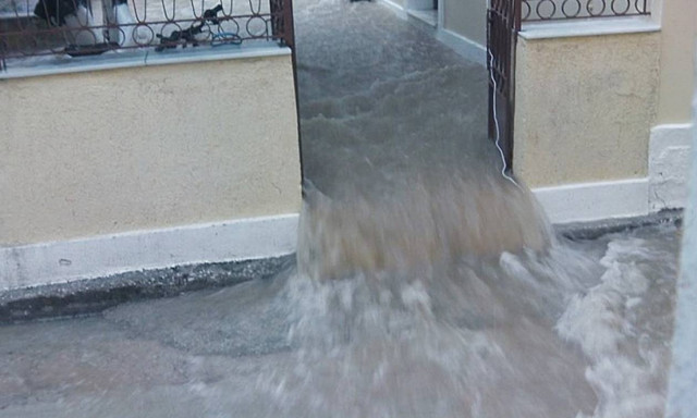 Θεομηνία στη Δυτική Ελλάδα - Μεγάλες καταστροφές σε Κεφαλονιά, Κέρκυρα, Ιθάκη (photos - videos)