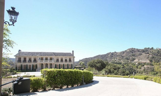 Σαουδάραβας πρίγκιπας συνελήφθη για κακοποίηση γυναίκας και μετά έφυγε με το ιδιωτικό του τζετ