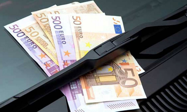 Οι οδηγοί βάζουν πιο βαθιά το χέρι στην τσέπη: O νέος τρόπος υπολογισμού των τελών κυκλοφορίας