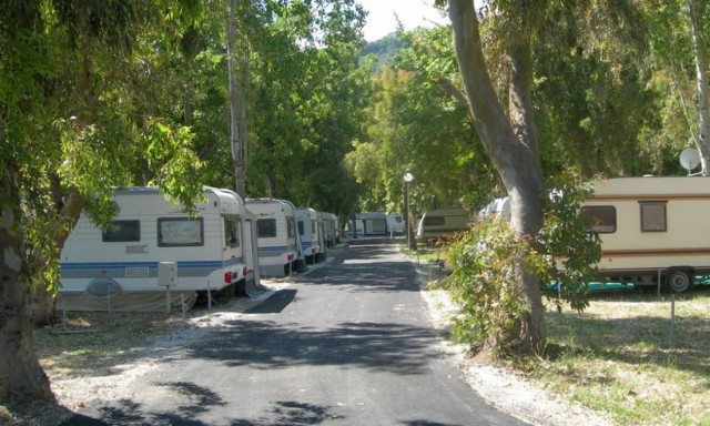 Αύξηση  στις αφίξεις σε καταλύματα ξενοδοχειακού τύπου και κάμπινγκ