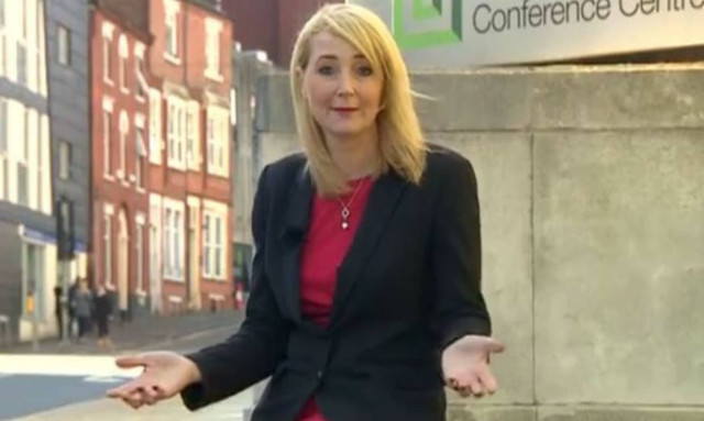 Την παρενόχλησαν ενώ έκανε ρεπορτάζ για τη σεξουαλική παρενόχληση! (video)