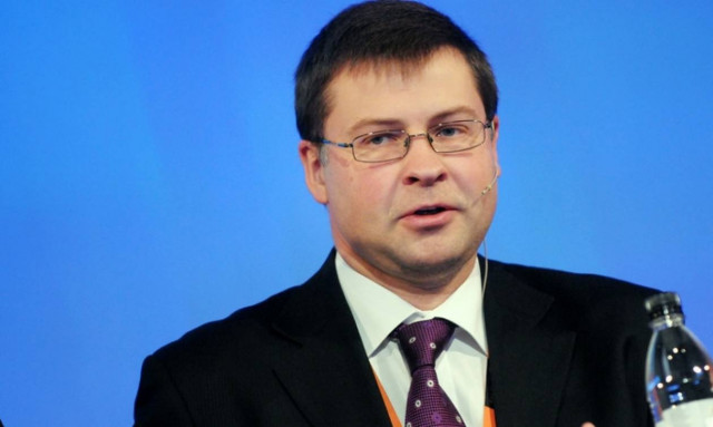 Ντομπρόβσκις: Η αξιολόγηση των τραπεζών συνδέεται άμεσα με το μνημόνιο