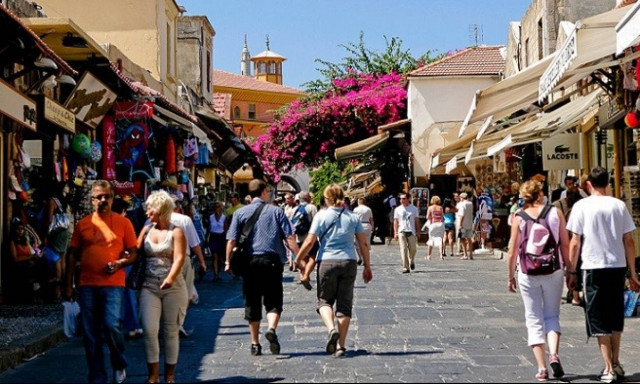 Αυξημένος ο εσωτερικός τουρισμός πέρυσι έναντι του 2013