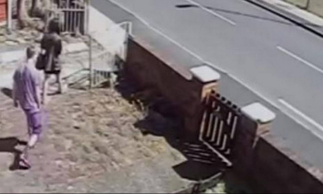 Προσπάθησε να εντυπωσιάσει μια κοπέλα αλλά στο τέλος έγινε ρεζίλι! (video)