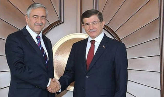 Συνάντηση Νταβούτογλου-Ακιντζί στη Νέα Υόρκη