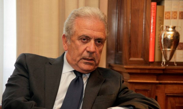 Πιέσεις στον Δημήτρη Αβραμόπουλο να θέσει υποψηφιότητα για πρόεδρος της ΝΔ