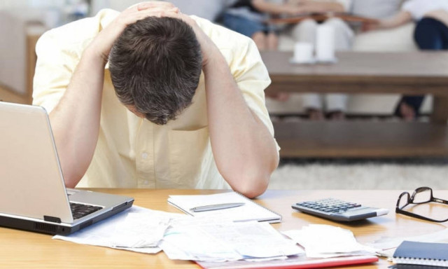 Εκατοντάδες επιχειρήσεις πωλούνται «κοψοχρονιά» ή «πεθαίνουν»