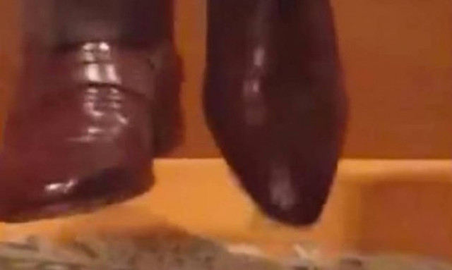 Προφήτης στο Μαλάουι ισχυρίζεται ότι περπατά στον… αέρα! (video)