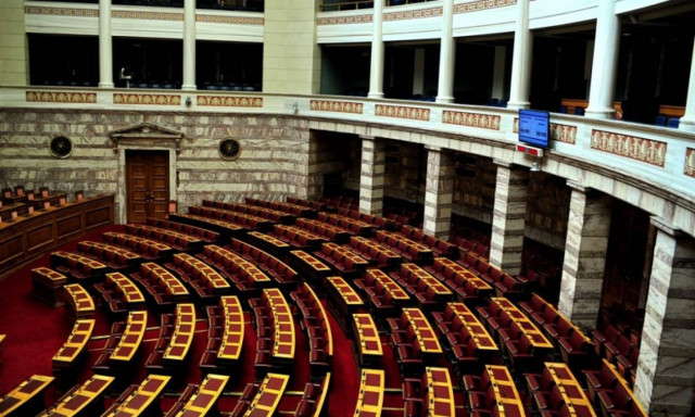 Η νέα Βουλή σε αριθμούς - Πώς θα καθίσουν τα κόμματα