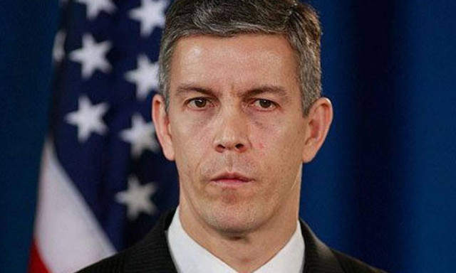 Παραιτήθηκε ο υπουργός Παιδείας των ΗΠΑ – Συνέντευξη Τύπου παραχωρεί το βράδυ ο Ομπάμα