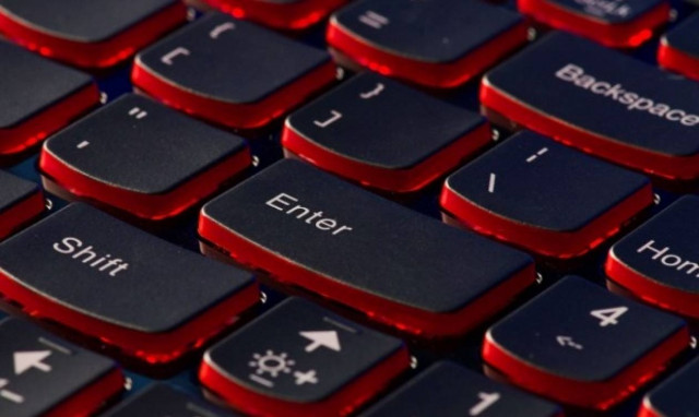 Τα δύο κουμπιά που δεν πρέπει ποτέ να πατήσεις στο πληκτρολόγιο, αν δεν είσαι σίγουρος!