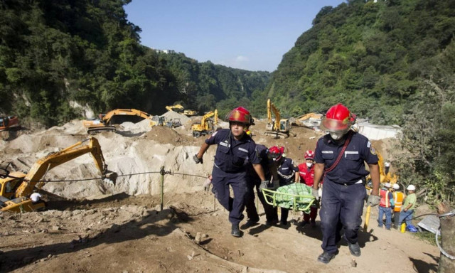 Γουατεμάλα: Τους 130 έφτασαν οι νεκροί της φονικής κατολίσθησης