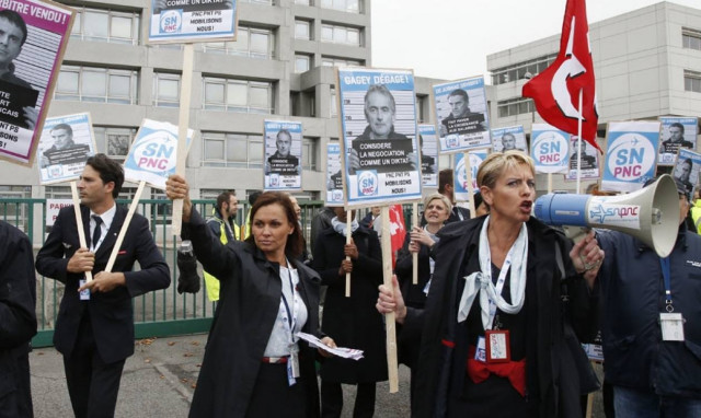 Δικαστική έρευνα για τα βίαια επεισόδια έξω από την έδρα της Air France