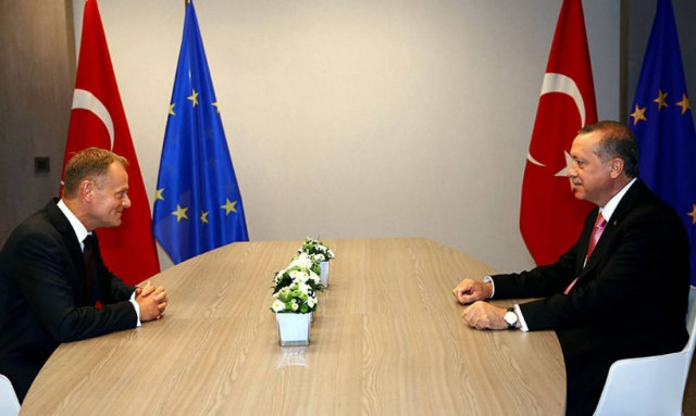 Χωρίς αποτελέσματα για το προσφυγικό ολοκληρώθηκε η επίσκεψη Ερντογάν στις Βρυξέλλες