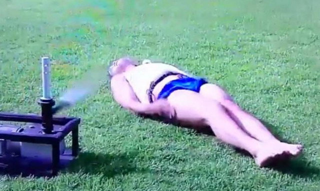 Το παράξενο ιαπωνικό παιχνίδι στο οποίο δεν θα ήθελε να πάρει μέρος κανένας άνδρας! (video)