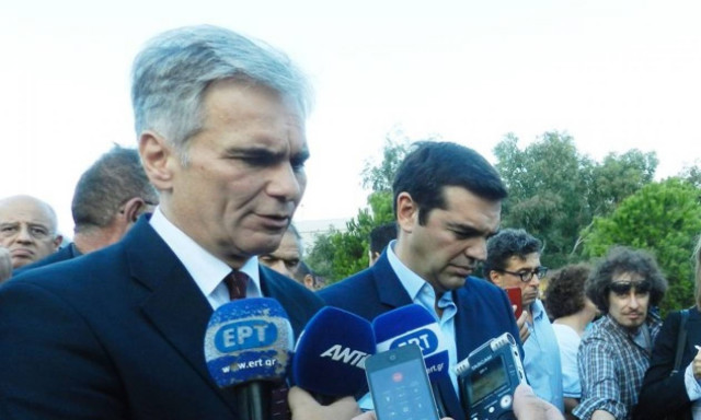 Politicο: Η Αυστρία δείχνει αλληλεγγύη στην Ελλάδα για το προσφυγικό