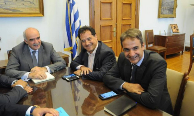 «Ψήνεται» ντιμπέιτ των υποψηφίων για την προεδρία της ΝΔ