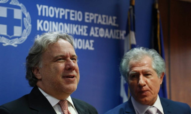 Κατρούγκαλος: Στόχος να μην δίνουμε συντάξεις… φιλοδωρήματα