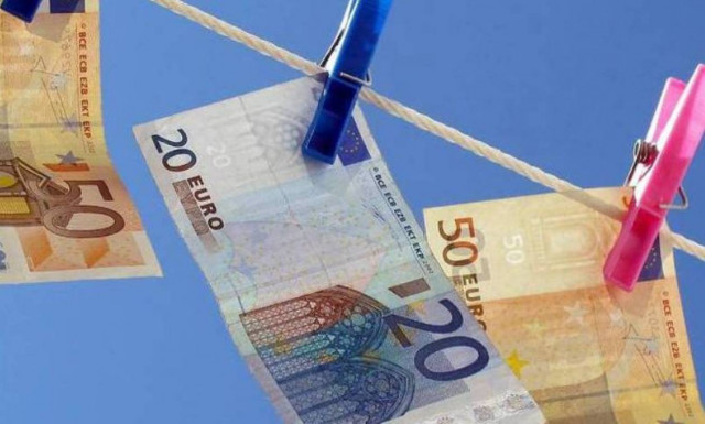 Το ελληνικό τρίγωνο των Βερμούδων: Φοροδιαφυγή, παραοικονομία, διαφθορά!