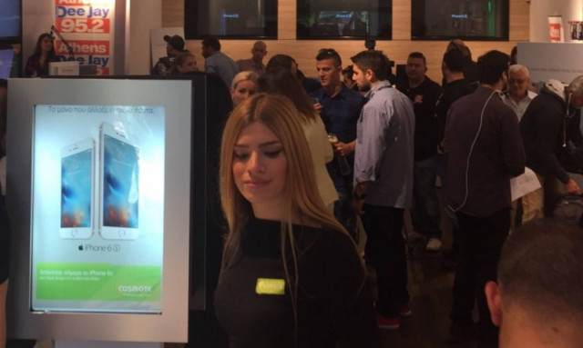 iPhone 6s: Ανάρπαστα και στην Ελλάδα τα νέα τηλέφωνα της Apple!