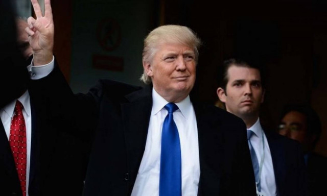 Ο Τραμπ οπλοφορεί και... πυροβολεί τη Μέρκελ για το προσφυγικό