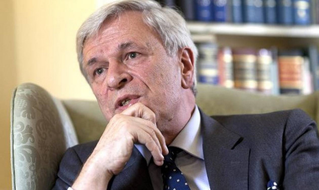 Kριτική επιφανών νομικών στον Κάμερον και σαφές μήνυμα - «Φιλοξενήστε περισσότερους πρόσφυγες»