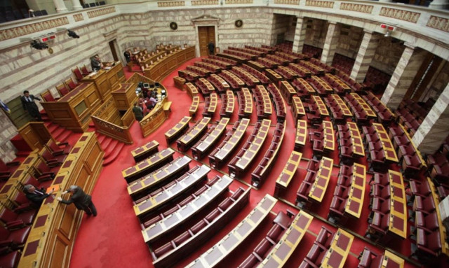 Δείτε live τη συζήτηση του πολυνομοσχεδίου στις Επιτροπές της Βουλής