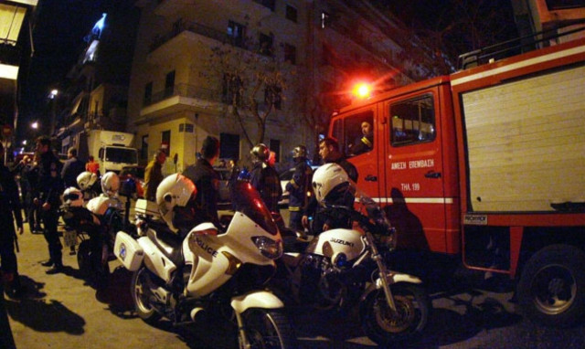 Άγνωστη παραμένει η αιτία της έκρηξης σε πολυκατοικία στου Γκύζη