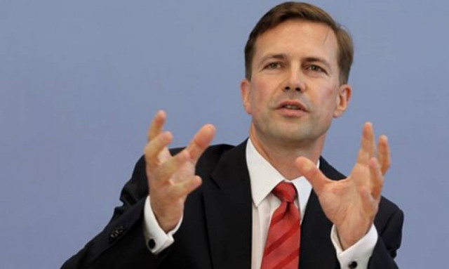 Germany again highlights need to 'restore order' and crack down on refugee traffickers in Aegean