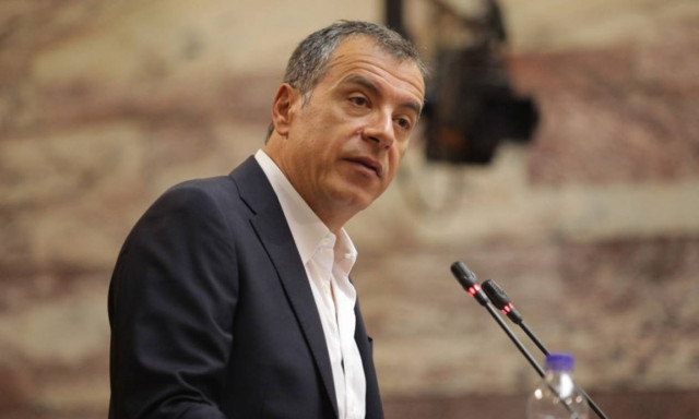 Θεοδωράκης: Δεν στηρίζουμε νέους φόρους που εξυπηρετούν το φαύλο κύκλο της κρίσης