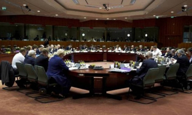 Διαδηλωτές επιχείρησαν να περικυκλώσουν το κτήριο όπου διεξάγεται η Σύνοδος Κορυφής