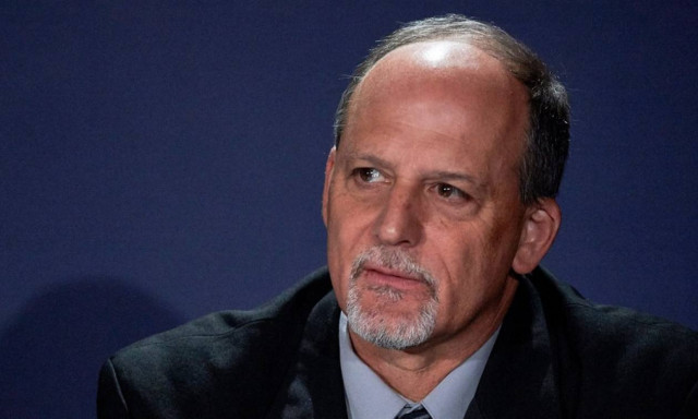 Κορυφαίος αμερικανός «κυνηγός» εξωπλανητών παραιτήθηκε γιατί παρενοχλούσε τις φοιτήτριές του…