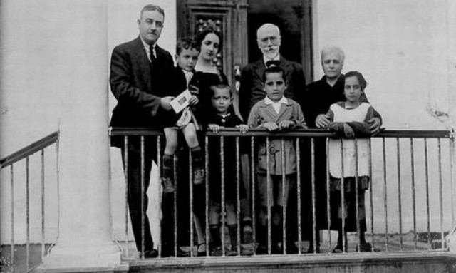 Το φωτογραφικό άλμπουμ της ζωής του Κωνσταντίνου Μητσοτάκη (photos)