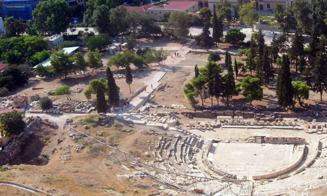 Τραγωδία στην Ακρόπολη: 61χρονος βούτηξε στο κενό