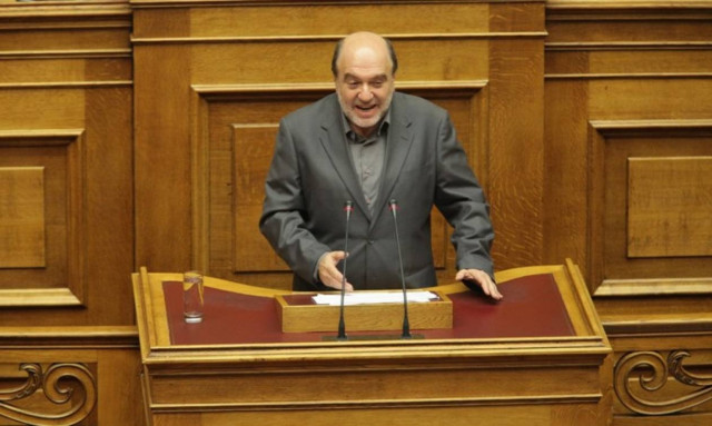 Ψηφίστηκε με ευρεία πλειοψηφία το νομοσχέδιο για το ιπποδρομιακό στοίχημα