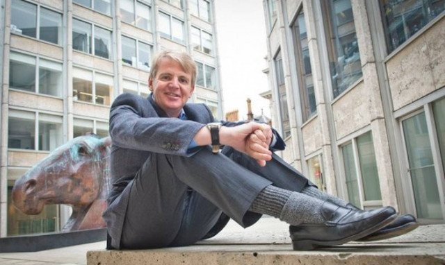 Βρετανός επενδυτής παρομοιάζει την Ε.Ε. με τον Τιτανικό λίγο πριν την πρόσκρουση