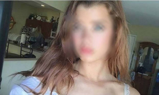 Το 20χρονο μοντέλο που «υπνωτίζει» το διαδίκτυο με το δίχρωμο βλέμμα του (photos)