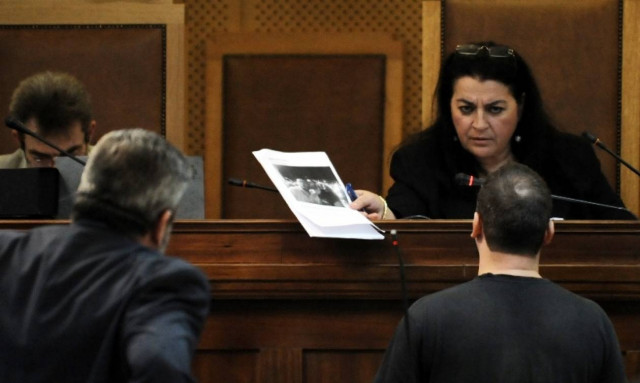 Δίκη Χρυσής Αυγής: Αίτημα να κρατηθεί για ψευδορκία ο φίλος του Παύλου Φύσσα