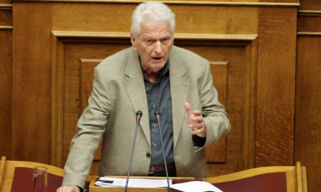 Μηταφίδης: Οποιος υποφέρει δεν μπορεί να έχει αριστοκρατική αντίληψη για μόρφωση του παιδιού του