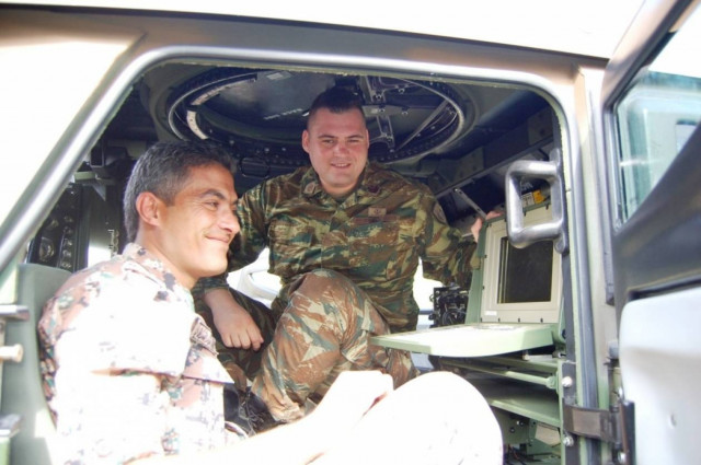 Επίσκεψη Ιορδανών Αξιωματικών στη Σχολή Διαβιβάσεων (pics)