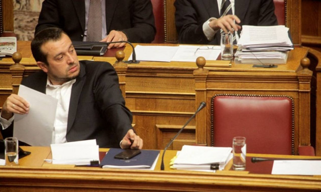 Νομοσχέδιο ΜΜΕ: Πού διαφωνούν τα κόμματα