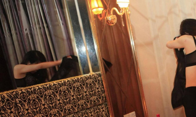 Έβγαλε τη σύζυγο στο «κλαρί» κι έγινε πλουσιότερος κατά 160.000 ευρώ