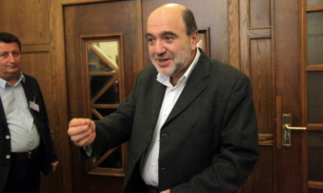 Αλεξιάδης: Δεν συμφωνήσαμε νέο φόρο με τους δανειστές