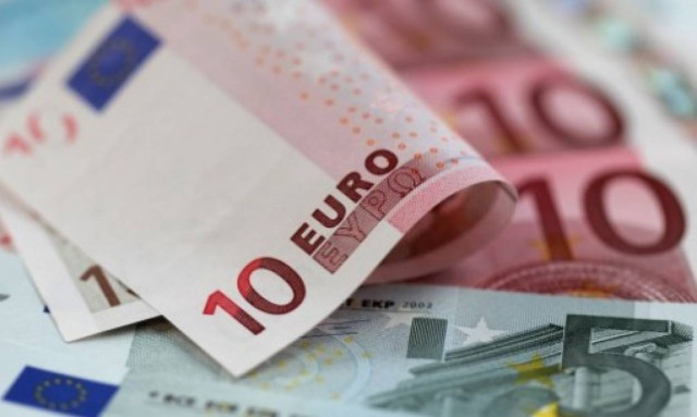 Πότε θα δοθούν οικογενειακά επιδόματα και χρήματα για κάρτα σίτισης