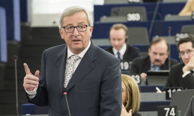 Ανήσυχος ο Γιουνκέρ σχετικά με το προσφυγικό και τον τρόπο αντιμετώπισής του