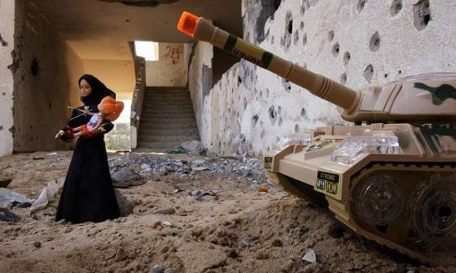 Συγκλονιστικό: Τα παιδιά ζωγραφίζουν τον πόλεμο (εικόνες)